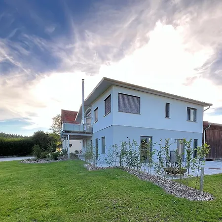 Munz Апартаменты Hosskirch